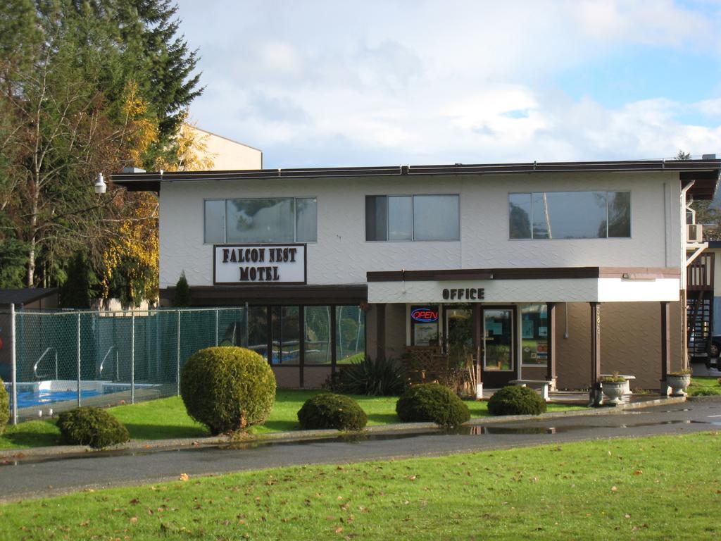 Falcon Nest Motel Дънкан Екстериор снимка