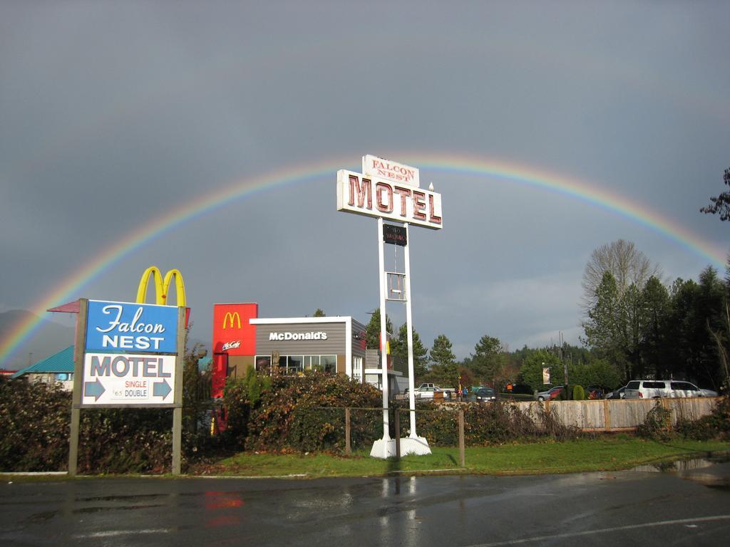 Falcon Nest Motel Дънкан Екстериор снимка