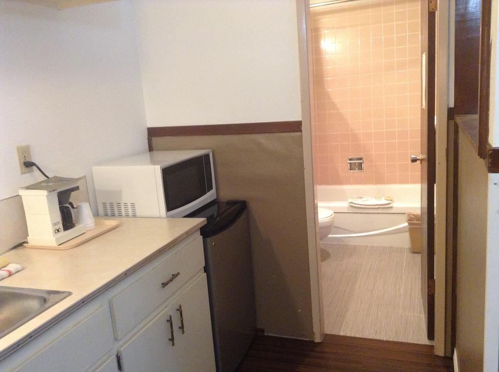 Falcon Nest Motel Дънкан Екстериор снимка