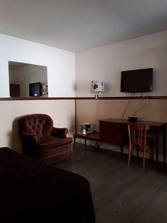 Falcon Nest Motel Дънкан Екстериор снимка