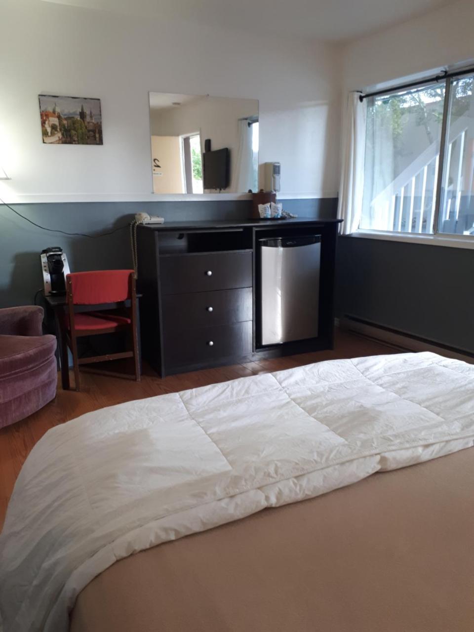 Falcon Nest Motel Дънкан Екстериор снимка